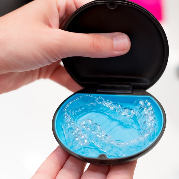 Image of the invisalign box